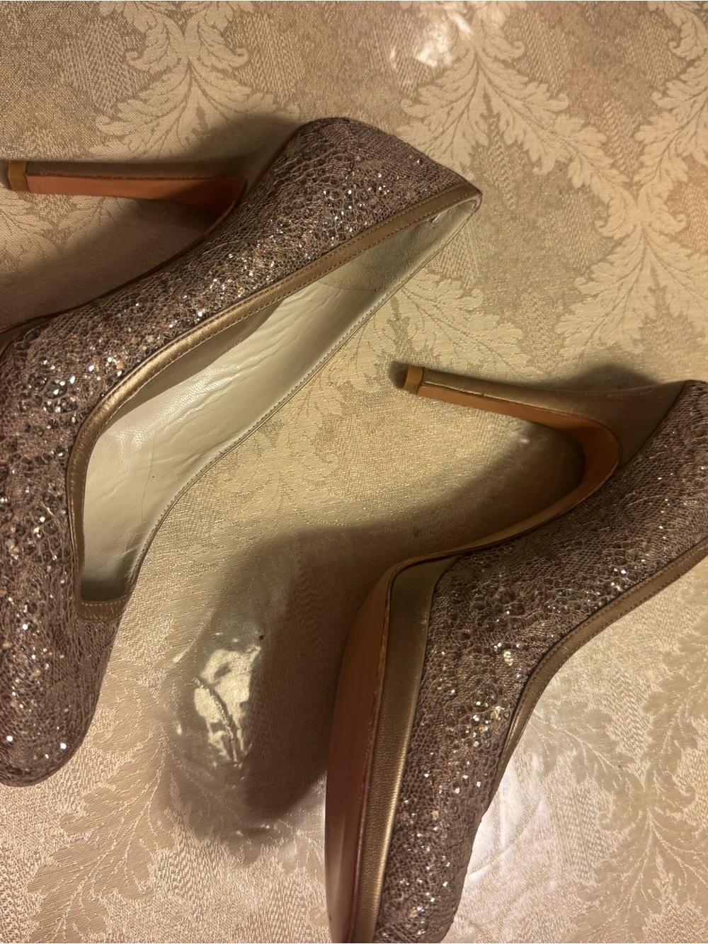 Stuart Weitzman Champagne Glitter Textile Lace Platform Pumps Size 10M